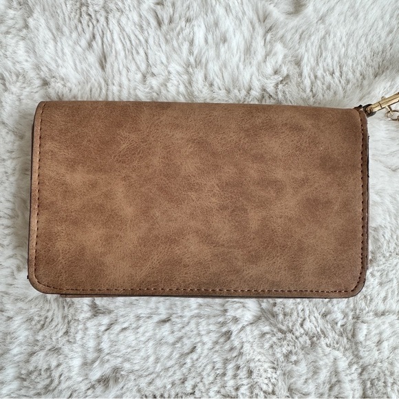 Joy Susan Brown Vegan Faux Leather Snap Wallet Wristlet Card Holder Tassel - Picture 3 of 12